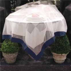 Buzz Off - Food Throw Navy